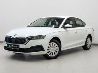 2021 Skoda Octavia IV (A8), белый, 2315000 рублей, вид 1