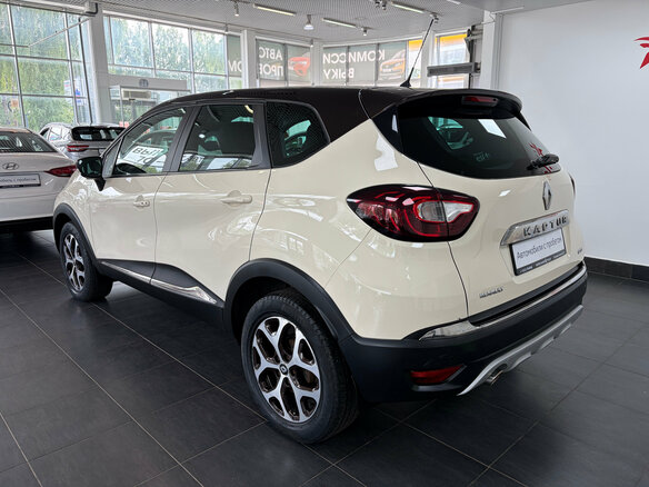2017 Renault Kaptur I, бежевый, 1768000 рублей - вид 5