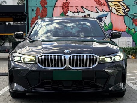 2023 BMW 3 серии 320i VII (G2x) Рестайлинг, синий, 3620000 рублей, вид 3