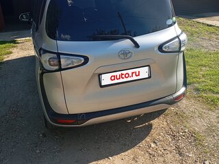 2018 Toyota Sienta II, серебристый, 1390000 рублей, вид 4