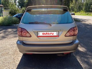2000 Toyota Harrier I (XU10), бежевый, 750000 рублей, вид 2