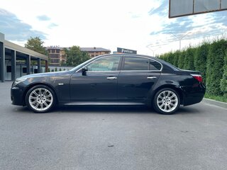 2009 BMW 5 серии 523i V (E60/E61) Рестайлинг, чёрный, 1600000 рублей, вид 5
