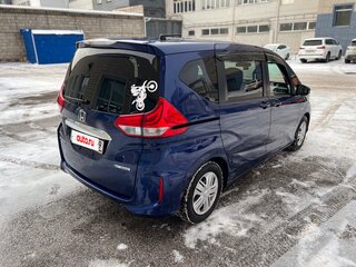 2018 Honda Freed II, синий, 1750000 рублей, вид 4
