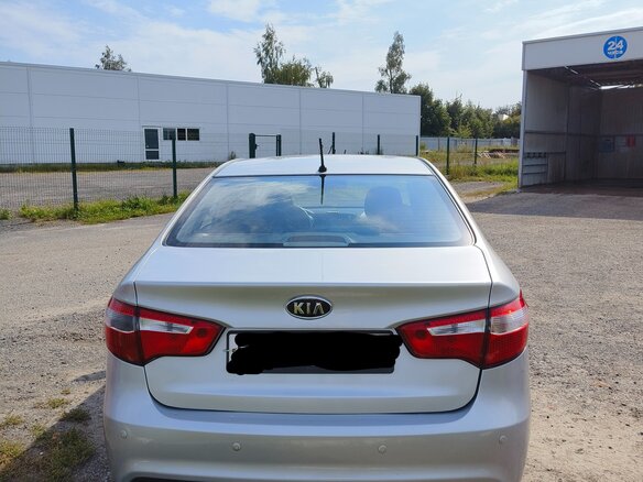 2011 Kia Rio 5-speed III, серебристый - вид 4