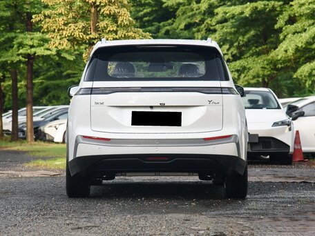 2026 Aion Y Plus 51.9 kWh, белый, 2380002 рублей, вид 5