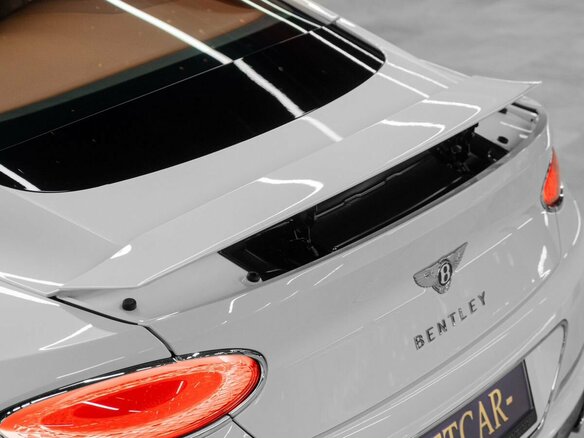 2020 Bentley Continental GT III, белый, 16600000 рублей - вид 9