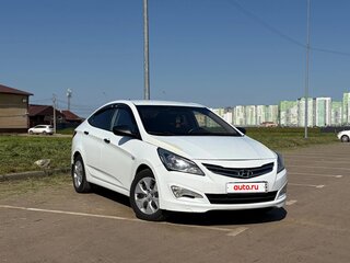 2015 Hyundai Solaris I Рестайлинг, белый, 790000 рублей, вид 2