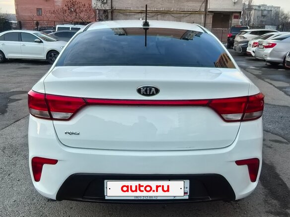 2019 Kia Rio IV, белый, 1500000 рублей - вид 4