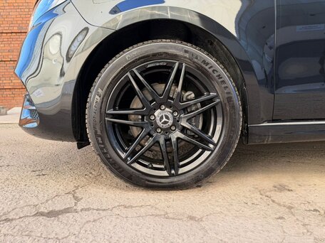 2023 Mercedes-Benz V-Класс Long 300 d длинный III (W447) Рестайлинг, чёрный, 9750000 рублей, вид 2