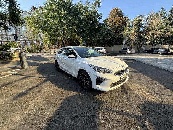 2019 Kia Ceed III, белый, 1800000 рублей - вид 5