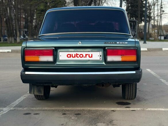 2010 Lada (ВАЗ) 2107, зелёный, 240000 рублей - вид 4