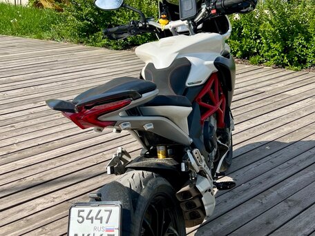 2016 MV Agusta Turismo Veloce 800, белый, 700000 рублей, вид 3