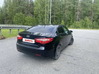 2014 Kia Rio III, чёрный, 750000 рублей, вид 3