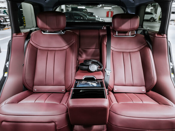 2026 Land Rover Range Rover P400 MHEV V, чёрный, 23150000 рублей - вид 14