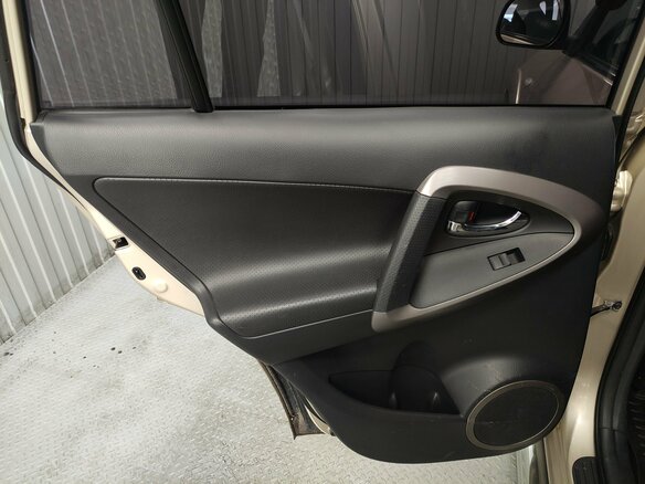 2007 Toyota RAV4 III (XA30), бежевый - вид 14