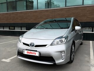 2014 Toyota Prius PHV ZVW35 III Рестайлинг (XW30), серебристый, 1450000 рублей, вид 1