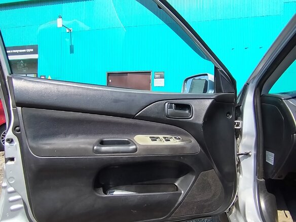2005 Mitsubishi Lancer IX Рестайлинг, серебристый, 350000 рублей - вид 14