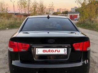 2011 Kia Cerato 6-speed II, чёрный, 670000 рублей, вид 4