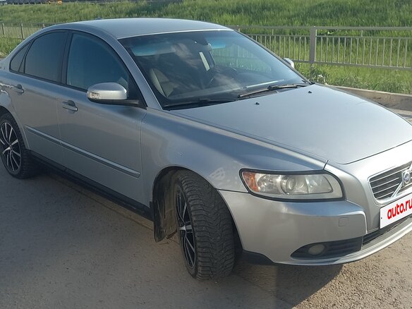 2008 Volvo S40 II Рестайлинг, серебристый, 600000 рублей - вид 2