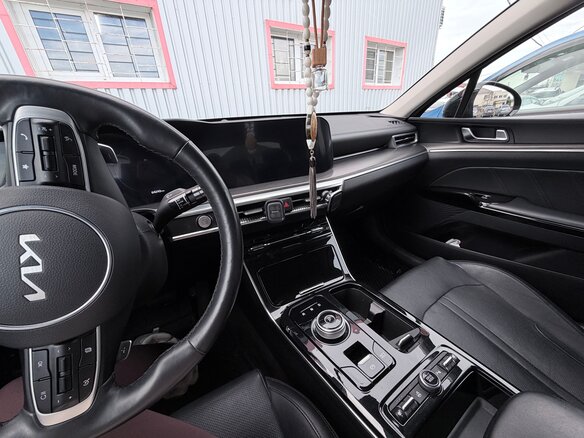 2024 Kia K5 III, чёрный, 3600000 рублей - вид 5