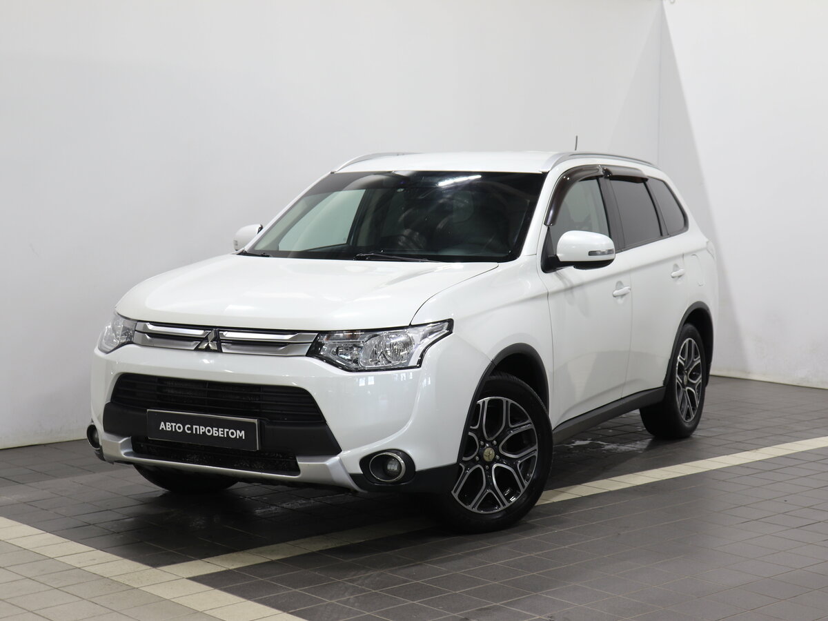 Открыть фотографии: Mitsubishi Outlander III