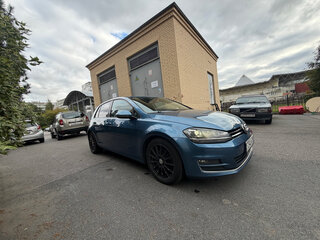 2013 Volkswagen Golf VII, голубой, 1400000 рублей, вид 3