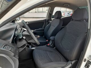 2015 Hyundai Solaris I Рестайлинг, белый, 909000 рублей, вид 4
