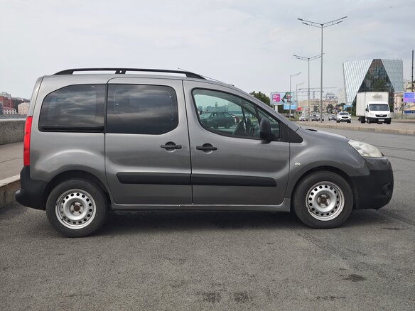 2008 Peugeot Partner II, серый, 580000 рублей - вид 3