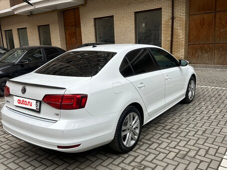 2016 Volkswagen Jetta VI Рестайлинг, белый, 1350000 рублей, вид 4