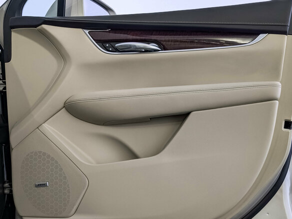 2016 Cadillac XT5 I, бежевый, 2399000 рублей - вид 23