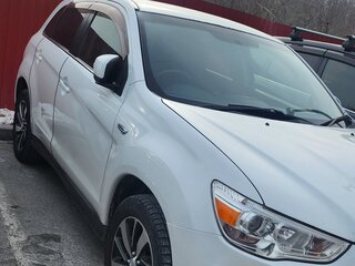 2014 Mitsubishi RVR III Рестайлинг, белый, 950000 рублей, вид 2