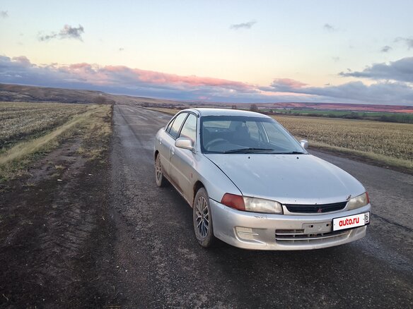 1997 Mitsubishi Mirage V, серый, 115000 рублей - вид 1