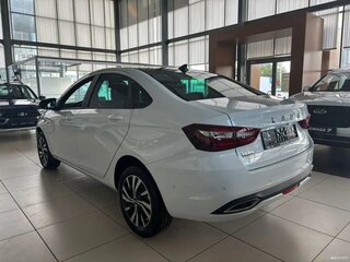 2025 Lada (ВАЗ) Vesta I Рестайлинг (NG), белый, 1961000 рублей, вид 2