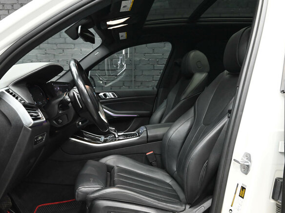 2019 BMW X5 40i IV (G05/G18), белый, 5000000 рублей - вид 18