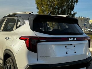 2024 Kia Seltos I Рестайлинг, белый, 2350000 рублей, вид 4