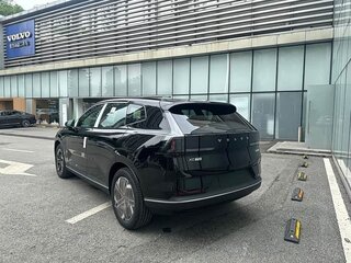 2026 Volvo XC70 III, чёрный, 6700000 рублей, вид 2