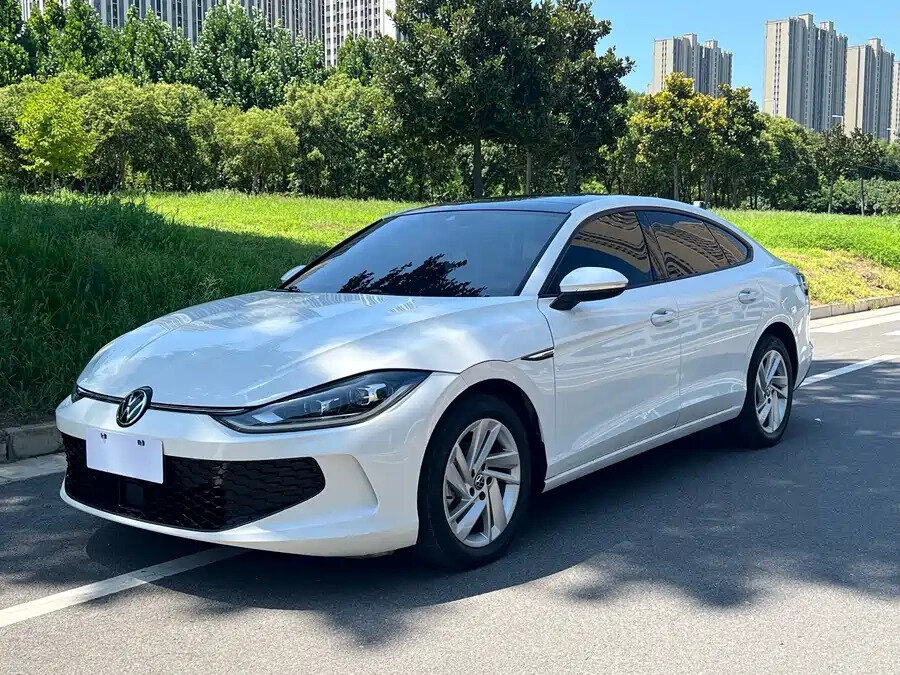 Открыть фотографии: Volkswagen Lamando II