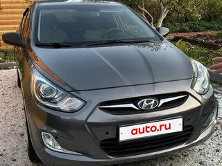 2013 Hyundai Solaris I, серебристый, 850000 рублей, вид 3