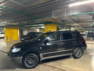 2008 Mitsubishi Outlander I, чёрный, 700000 рублей, вид 2
