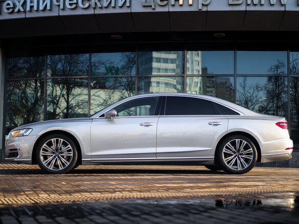 2021 Audi A8 Long 50 TDI IV (D5), серый - вид 6