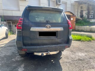 2017 Toyota Land Cruiser Prado 150 Series Рестайлинг 2, чёрный, 3190000 рублей, вид 3