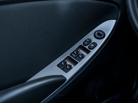 2015 Hyundai Solaris I Рестайлинг, белый - вид 8