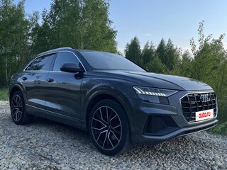 2020 Audi Q8 45 TDI I (4M), серый, 7800000 рублей, вид 1