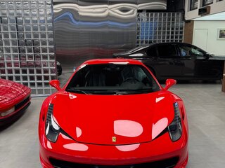 2010 Ferrari 458 Italia, красный, 13000000 рублей, вид 1