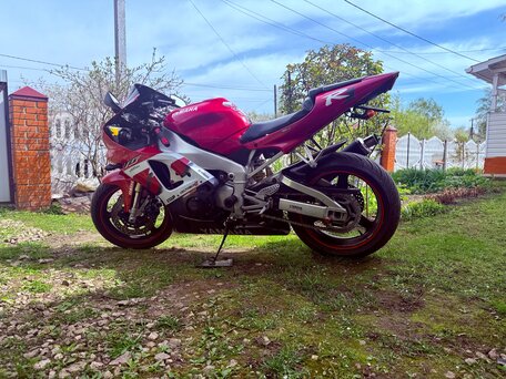 2001 Yamaha YZF-R1, красный, 380000 рублей, вид 4
