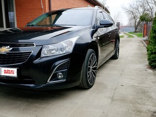 2013 Chevrolet Cruze I Рестайлинг, чёрный, 800000 рублей, вид 1