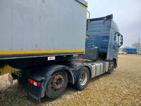 2020 Volvo FH, синий, 8024000 рублей, вид 3
