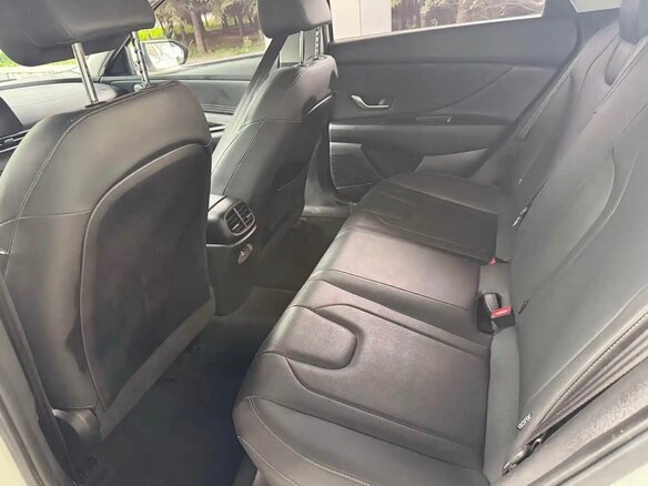 2022 Hyundai Elantra VII (CN7), белый, 1700000 рублей - вид 8