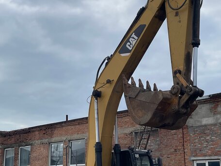 2008 Caterpillar 330, 7500000 рублей, вид 3