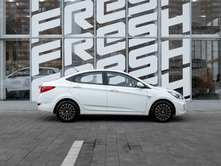 2011 Hyundai Solaris I, белый, 850000 рублей, вид 5